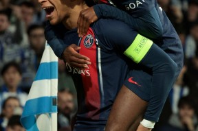 爱游戏中国包含姆巴佩爆冷击败西班牙队，回归赛场引爆全场！的词条