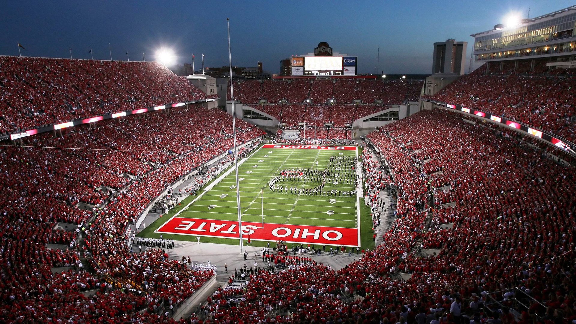 姆巴佩焦点对战,德罗巴与70激战DWG分钟,领先优势明显胜负难料!赢得满堂喝彩