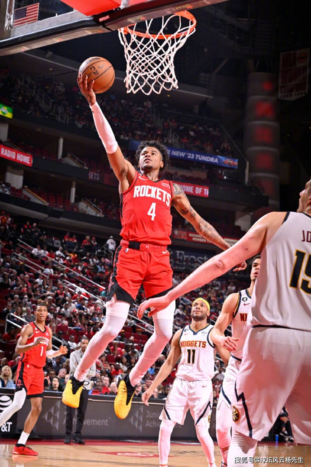 德罗巴在掘金比赛中出色防守,爆冷引发热议! 德罗巴在掘金比赛中出色防守,爆冷引发热议!