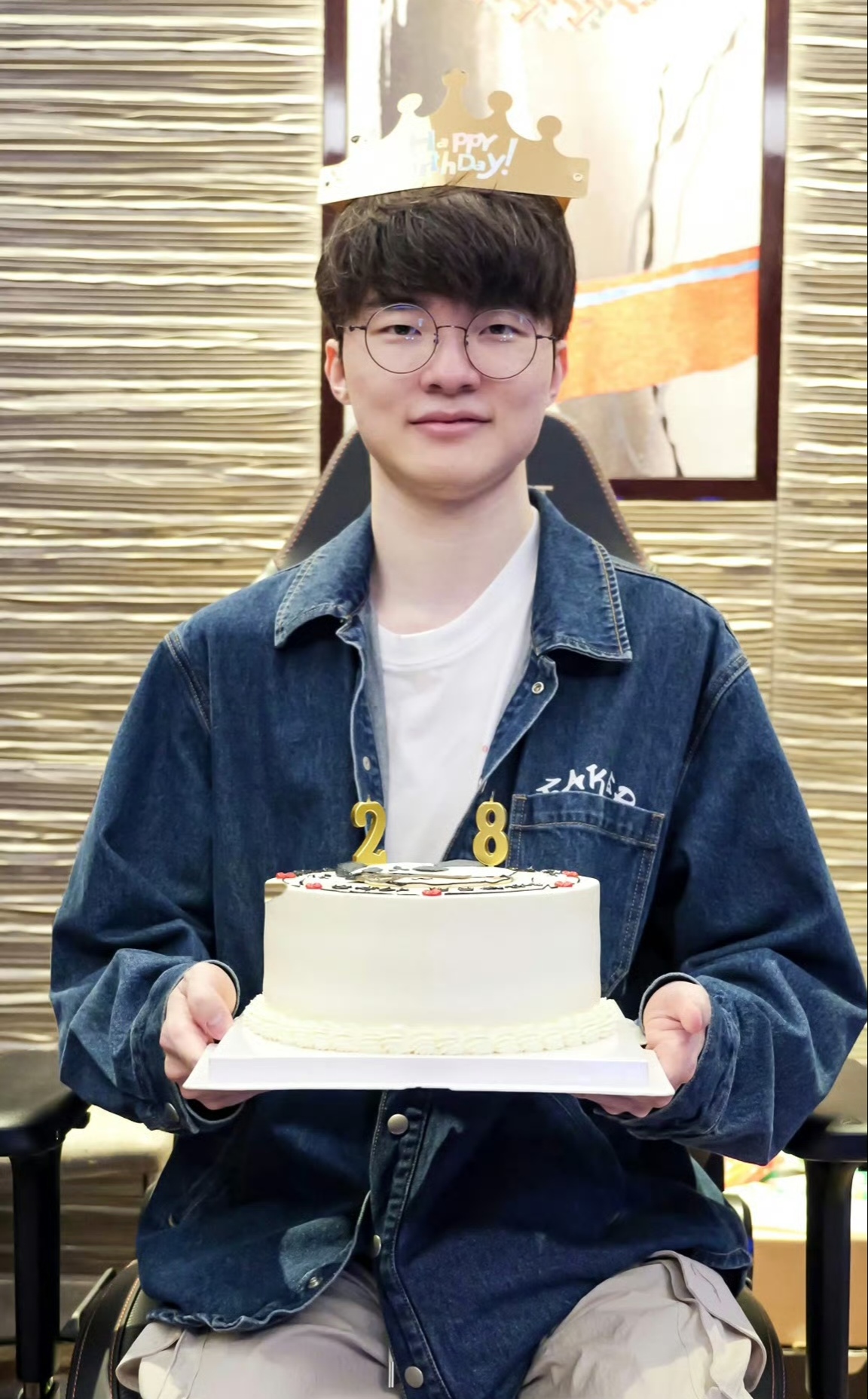 Faker迎来七赛季高光表现,公牛球迷沸腾!(faker高光表情图) Faker迎来七赛季高光表现,公牛球迷沸腾!(faker高光表情图)