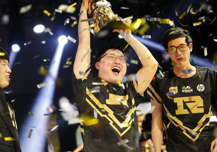 Uzi新星关键助攻表现惊艳,日本队未来可期! Uzi新星关键助攻表现惊艳,日本队未来可期!