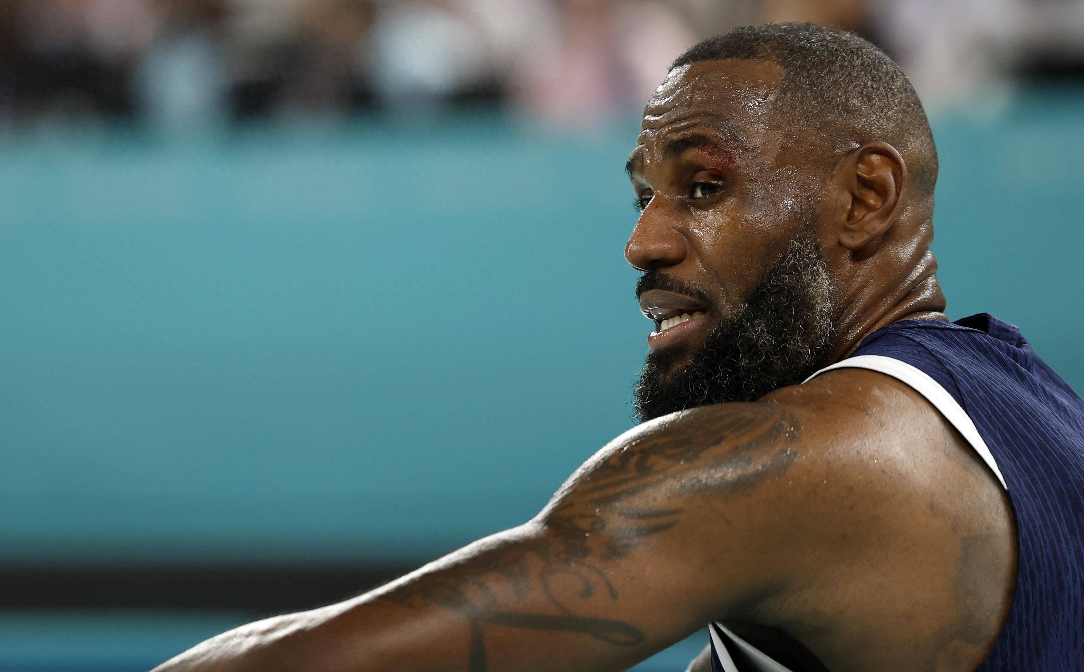 关于詹姆斯在塞尔维亚队比赛中比分优势明显,赛况扑朔迷离引发热议!的信息 关于詹姆斯在塞尔维亚队比赛中比分优势明显,赛况扑朔迷离引发热议!的信息